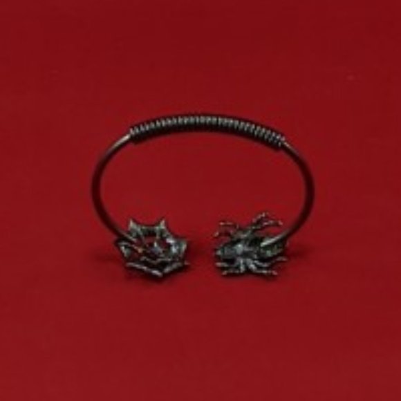 Rhinestone Spider Web Flex Bracelet in GM & Purple - Picture 7 of 8